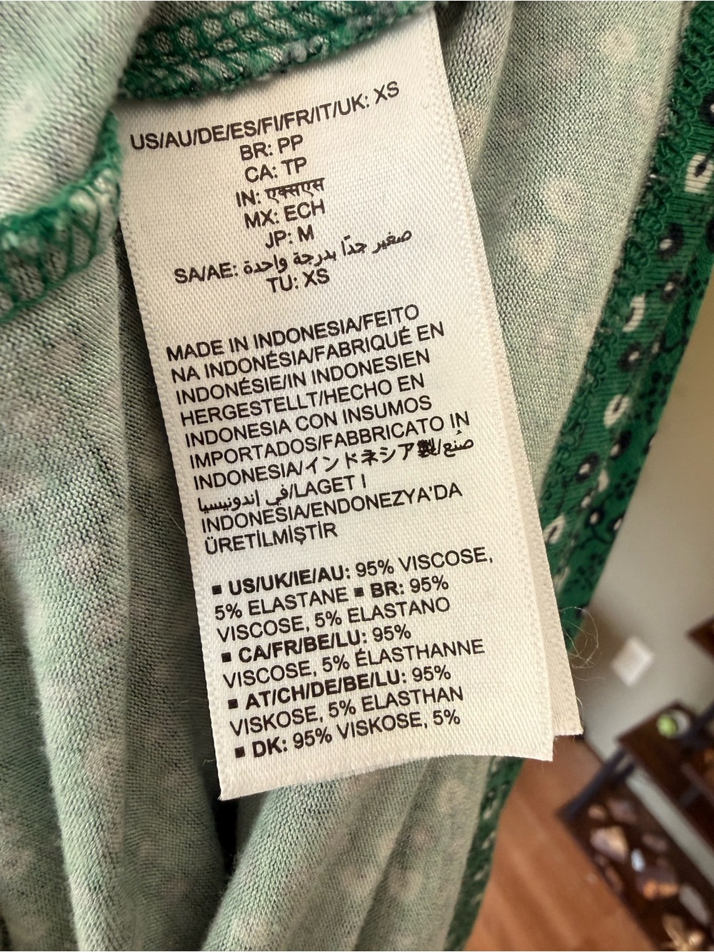 Women's Green Floral V-Neck Maxi Dress Amazon XS - Picture 7 of 8
